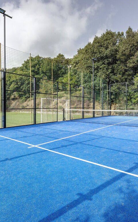 Montaione: Buitenkanten, Buitenshuis