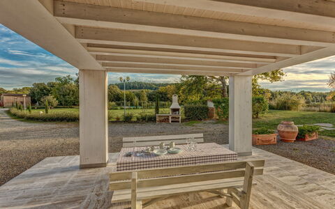 Accommodatie Fornace 1: Buitenkanten, Tuin