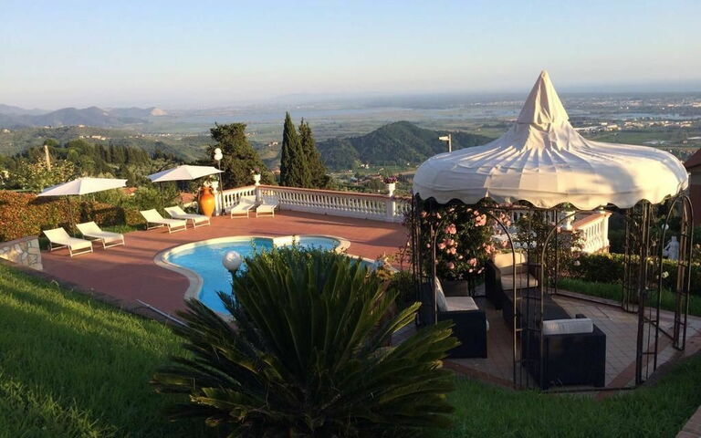 Villa Sophia: Keer bekeken, zwembad