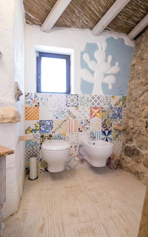 Trullo Torre Suda: Badkamer