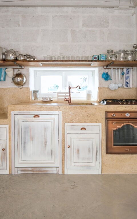 Trullo Torre Suda: Keuken, Lunchroom