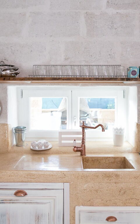 Trullo Torre Suda: Keuken, Lunchroom