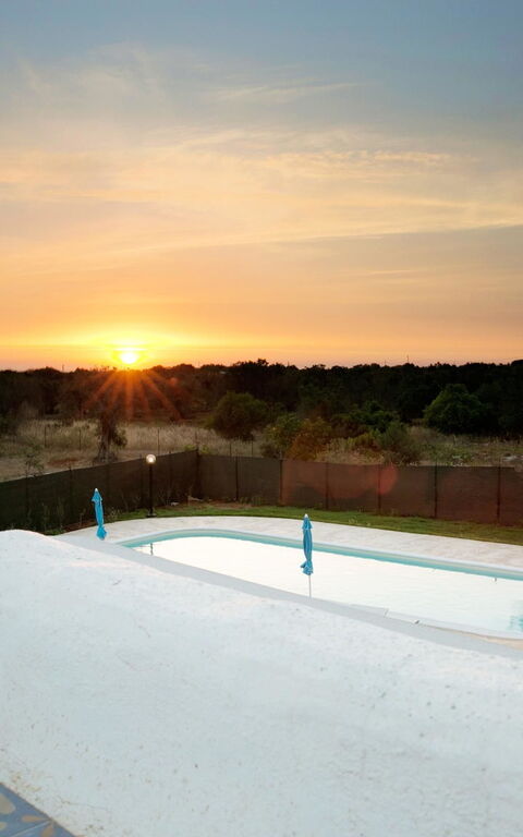 Trullo Torre Suda: Buitenshuis, Tuin