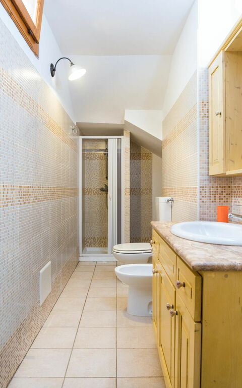 Villa Serena Maria: Badkamer