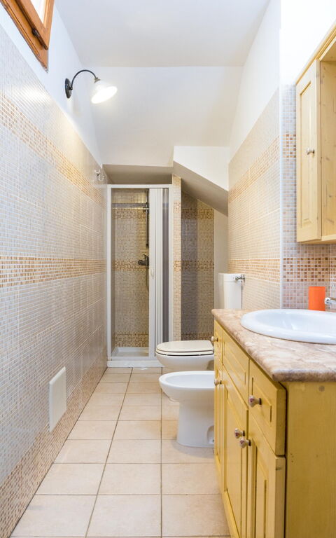 Villa Serena Maria: Badkamer