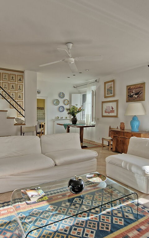 Vista Mare: Lunchroom, Woonkamer