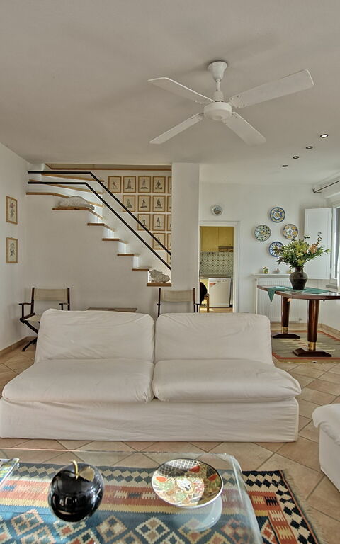 Vista Mare: Lunchroom, Woonkamer