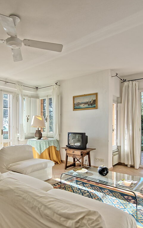 Vista Mare: Lunchroom, Woonkamer