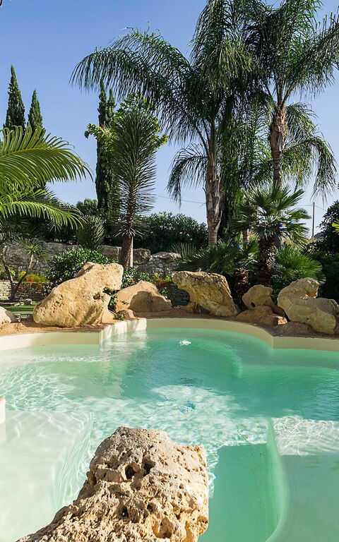 Villa Agorà: Tuin, zwembad