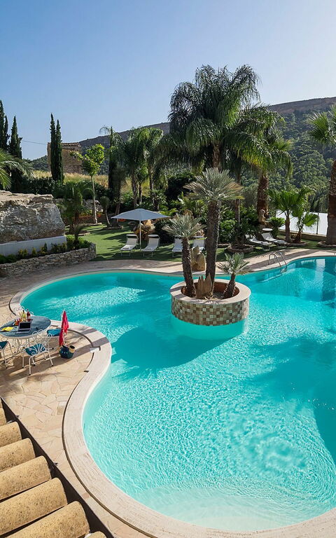 Villa Agorà: Buitenshuis, zwembad