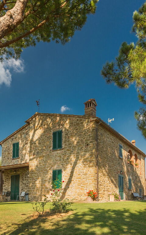 Villa Poggiospinoso: Buitenkanten, Buitenshuis, Tuin