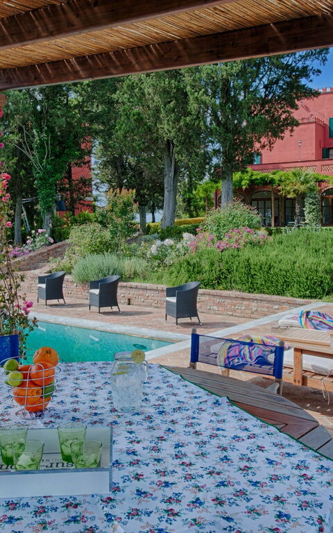 Tenuta Cambiano: Buitenshuis, zwembad