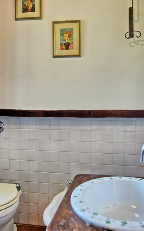 Villa Sarteano: Badkamer