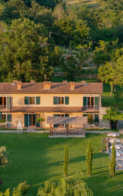 Casale Daniele: Buitenshuis, zwembad