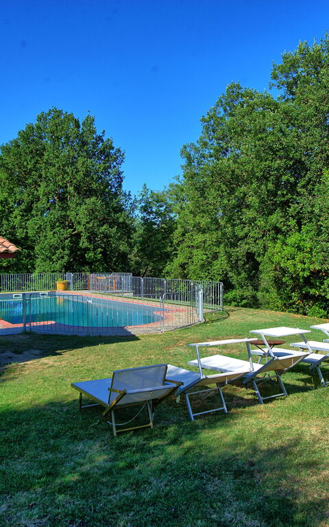 Villa Mario: Buitenkanten, Buitenshuis, Tuin, zwembad