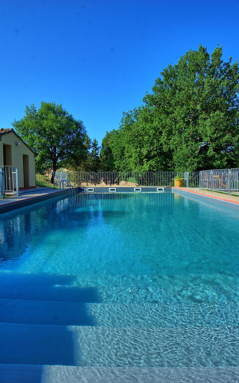 Villa Mario: Buitenkanten, Buitenshuis, zwembad