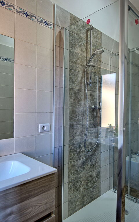 Villa Mario: Badkamer