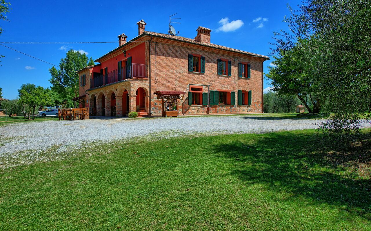 Villa Mario: Buitenkanten, Tuin