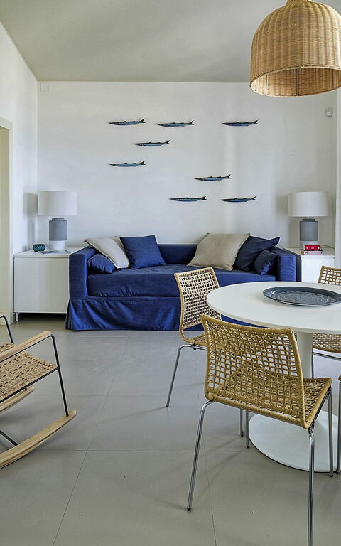 Marisol: Lunchroom, Woonkamer