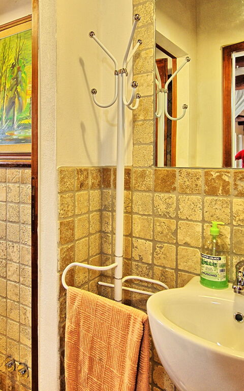 Casale Tiziano: Badkamer