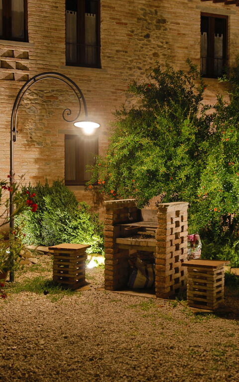Casale Tiziano: Buitenshuis, Tuin