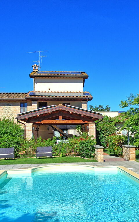 Casale Tiziano: Tuin, zwembad