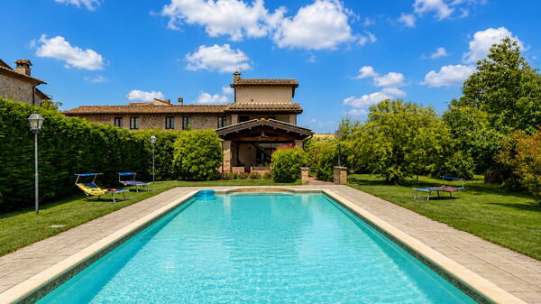 Casale Tiziano: Buitenkanten, Buitenshuis, Tuin, zwembad