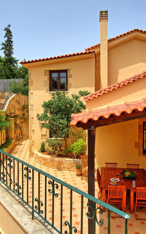 Villa Sevi Grande: Buitenshuis