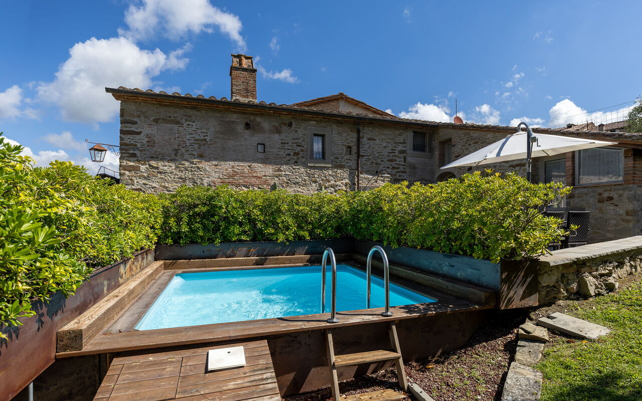 Casa La Fonte: Buitenkanten, Buitenshuis, zwembad