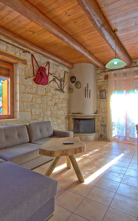 Villa Vrisses: Lunchroom, Woonkamer