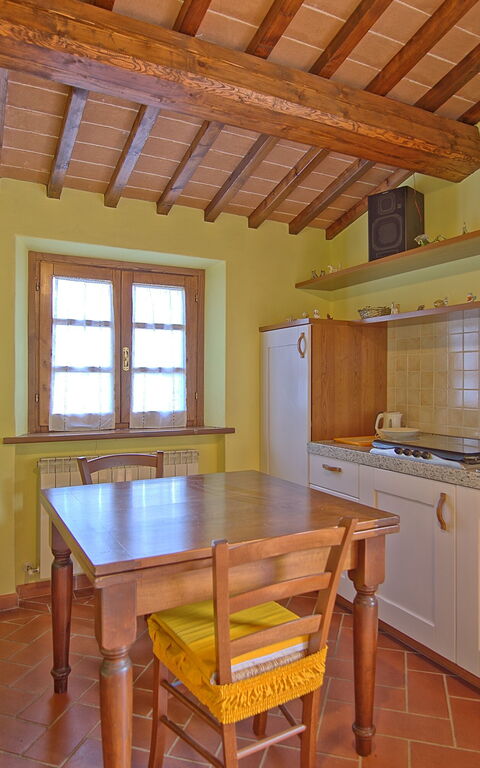 Borgo Veronica: Keuken, Lunchroom, Woonkamer