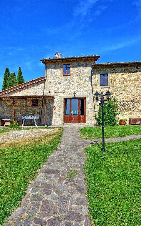 Casale Santa Francesca: Buitenkanten, Buitenshuis, Tuin