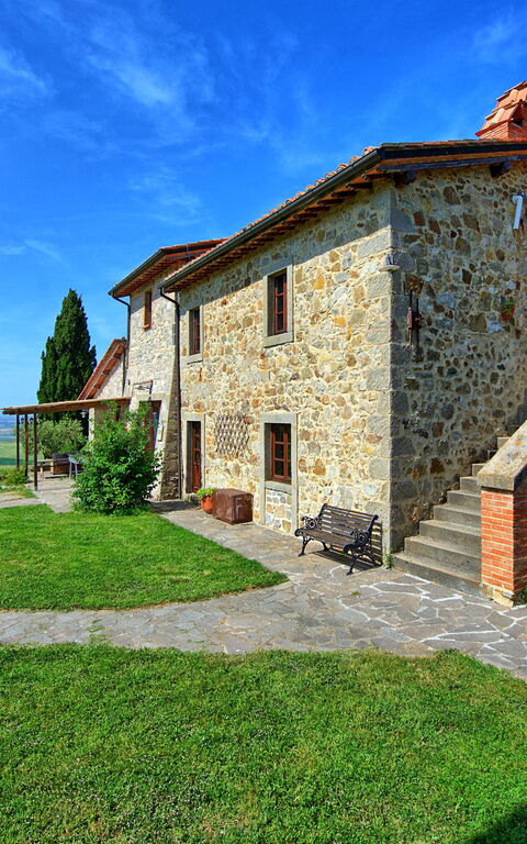 Casale Santa Francesca: Buitenkanten, Buitenshuis, Tuin