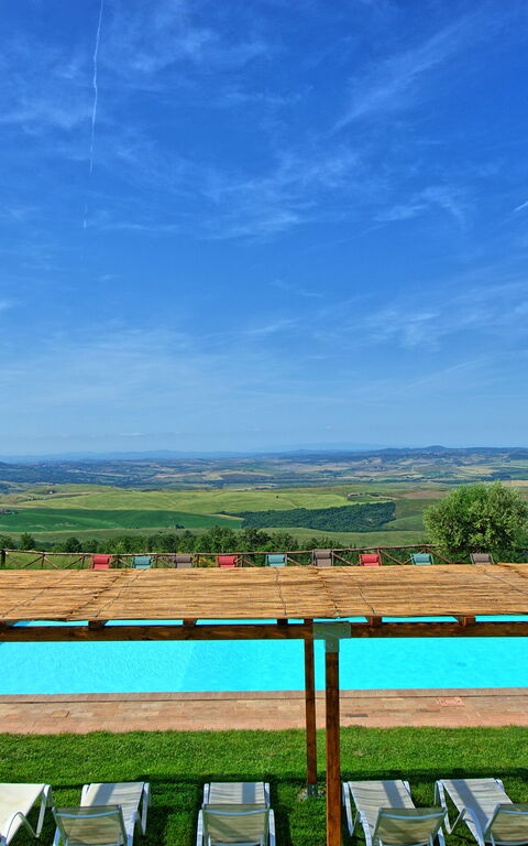 Casale Santa Francesca: Buitenshuis, Keer bekeken, Tuin, zwembad