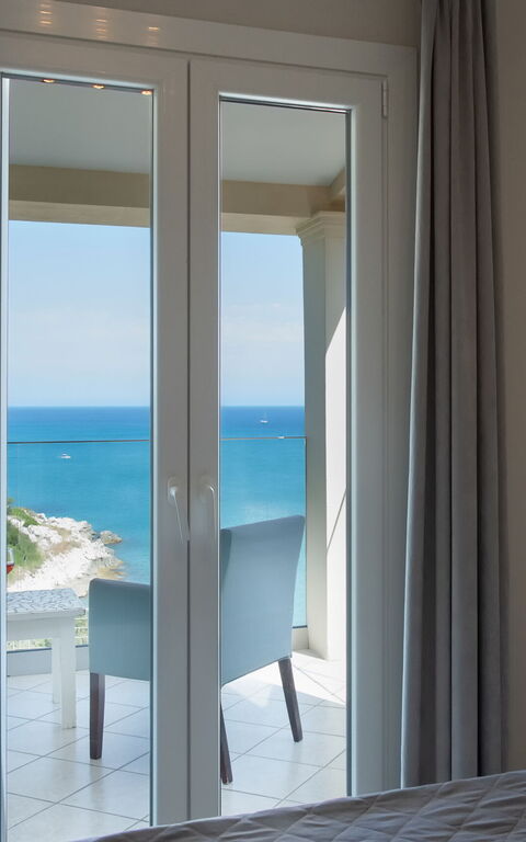 Beachfront Villa Seasun: slaapkamer