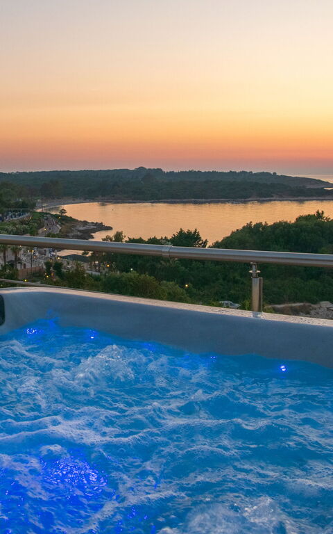 Beachfront Villa Seasun: Buitenshuis, Keer bekeken