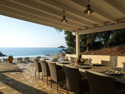 Beachfront Villa Seasun