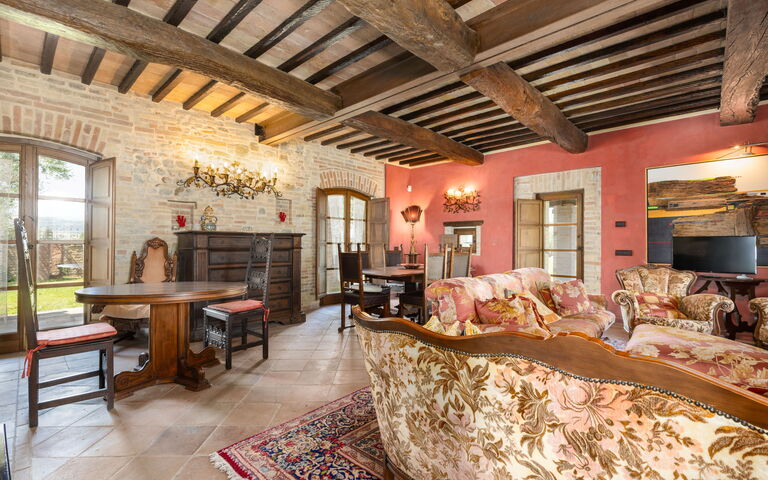 Villa Assisi: Woonkamer