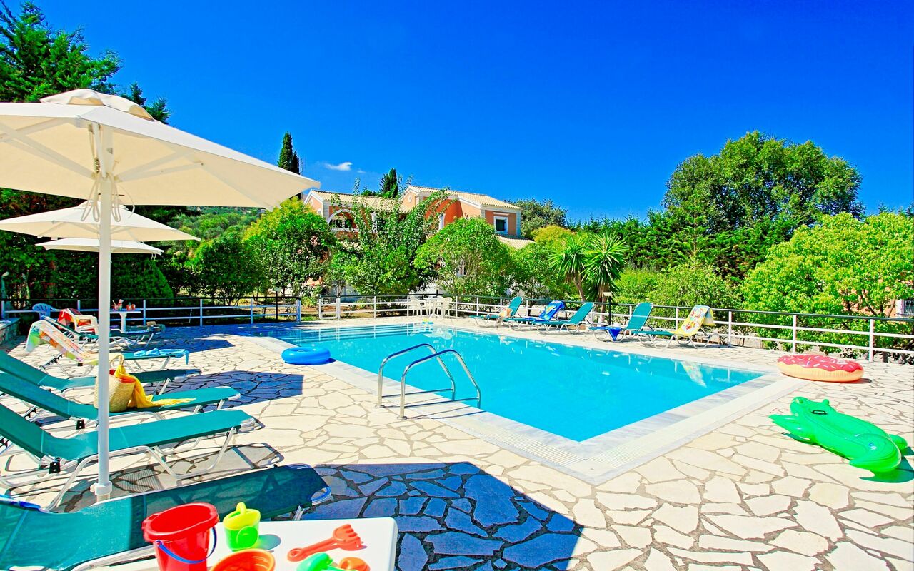 Beach Villa Nancy: zwembad