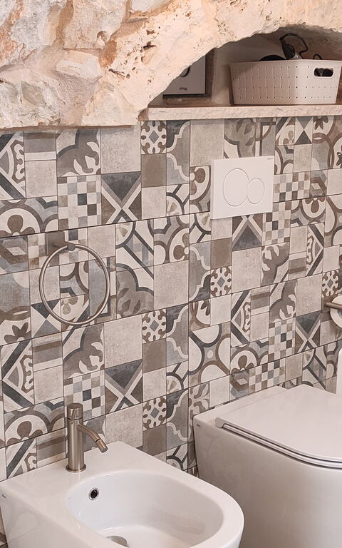 Trullo Santo Stefano: Badkamer