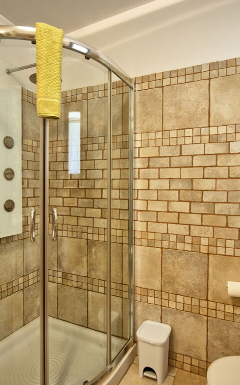 Trullo Santo Stefano: Badkamer