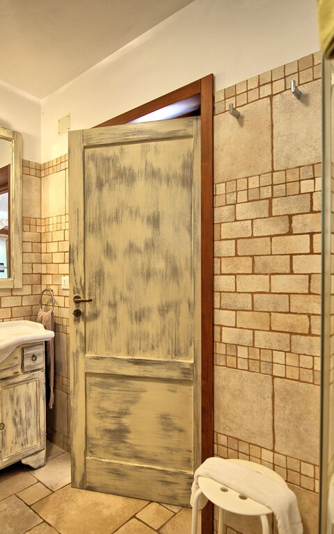 Trullo Santo Stefano: Badkamer