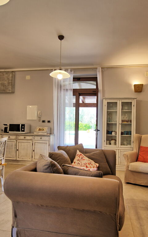 Lamia Santo Arcangelo: Woonkamer