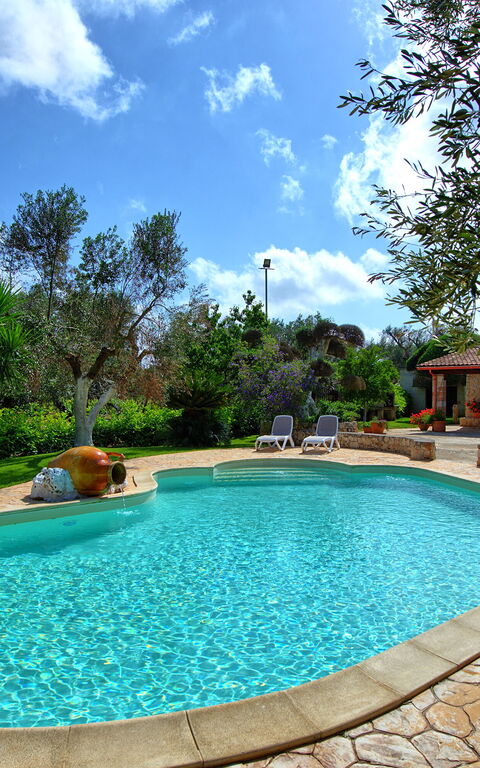 Lamia Santo Arcangelo: Buitenshuis, Tuin, zwembad