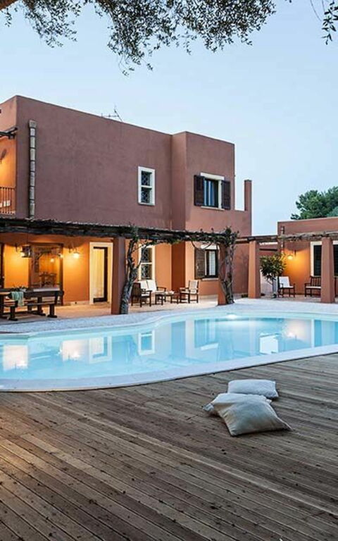 Villa Arangea: Buitenkanten, zwembad