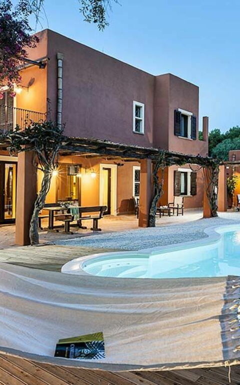 Villa Arangea: Buitenkanten, zwembad