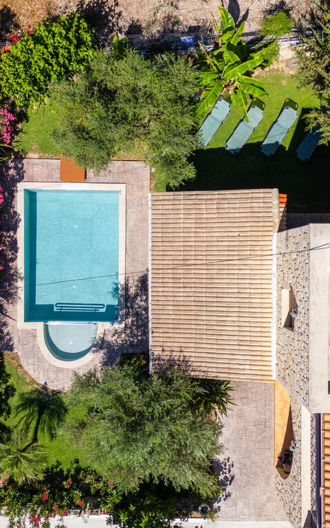 Villa Nipos: zwembad