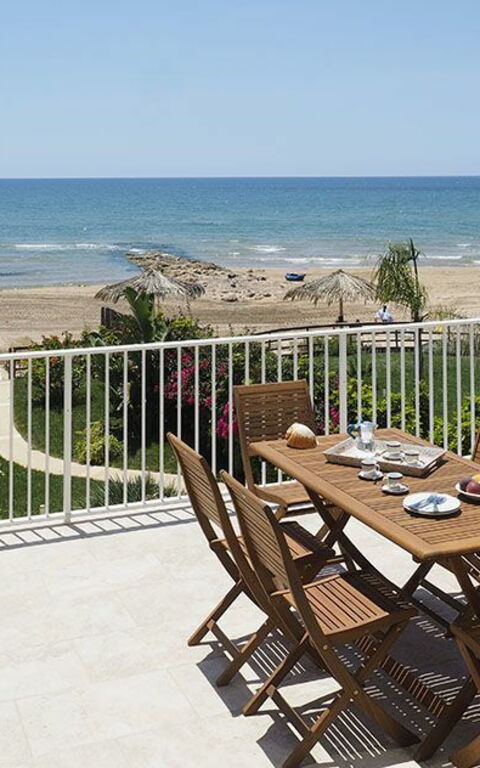 Villa Ariel: Buitenshuis