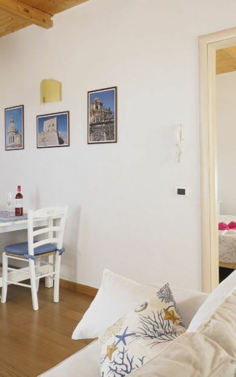 Villa Ariel: Lunchroom, Woonkamer