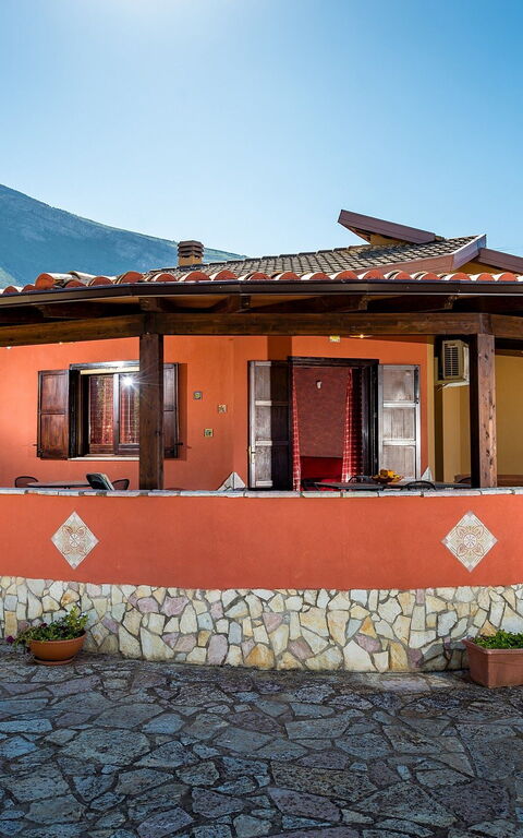 Villa Del Golfo: Buitenshuis